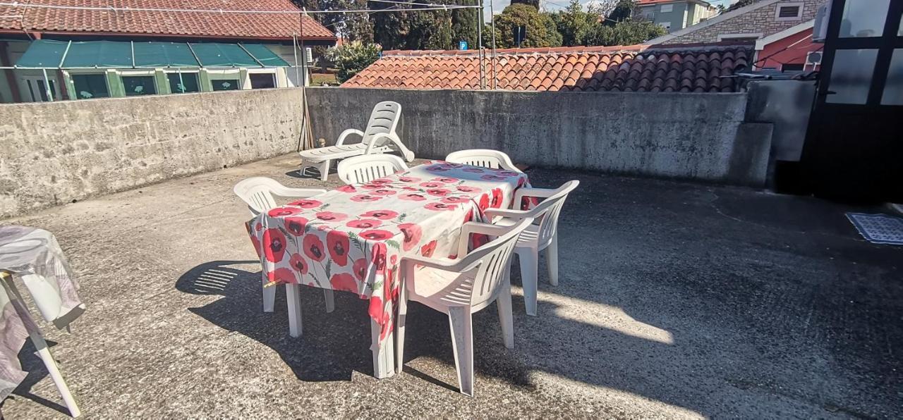 Apartments And Room Pergola Ρόβινι Εξωτερικό φωτογραφία