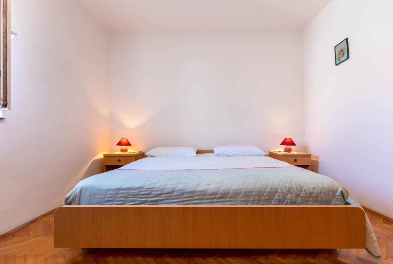 Apartments And Room Pergola Ρόβινι Εξωτερικό φωτογραφία