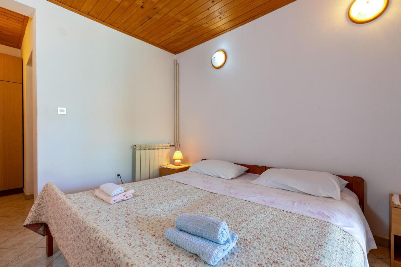 Apartments And Room Pergola Ρόβινι Εξωτερικό φωτογραφία