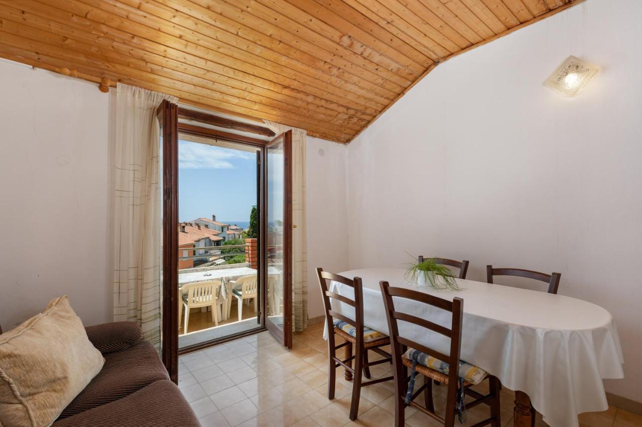 Apartments And Room Pergola Ρόβινι Εξωτερικό φωτογραφία