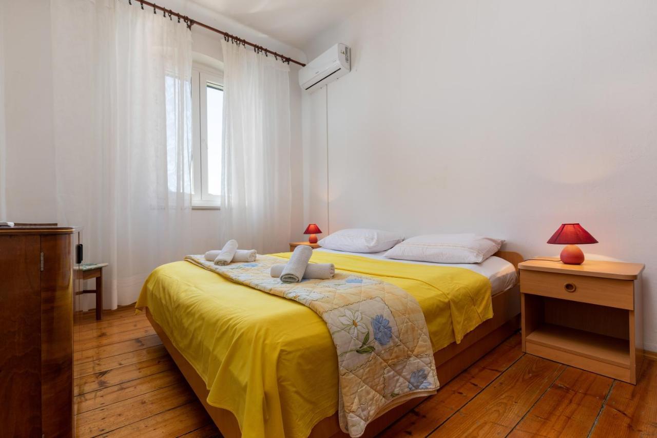Apartments And Room Pergola Ρόβινι Εξωτερικό φωτογραφία