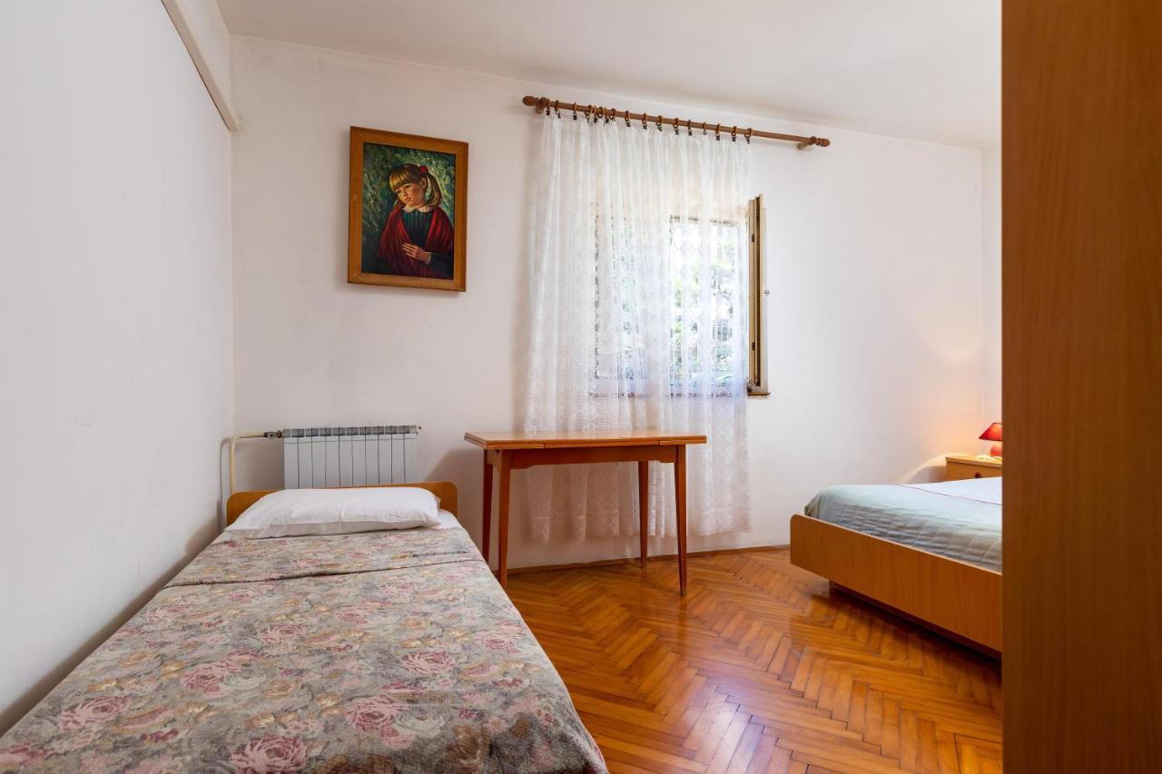 Apartments And Room Pergola Ρόβινι Εξωτερικό φωτογραφία